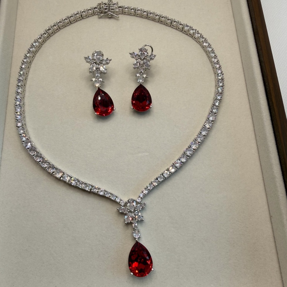 Elegant Red Teardrop Pendant Necklace & Earring Set - Sparkling Crystal AD